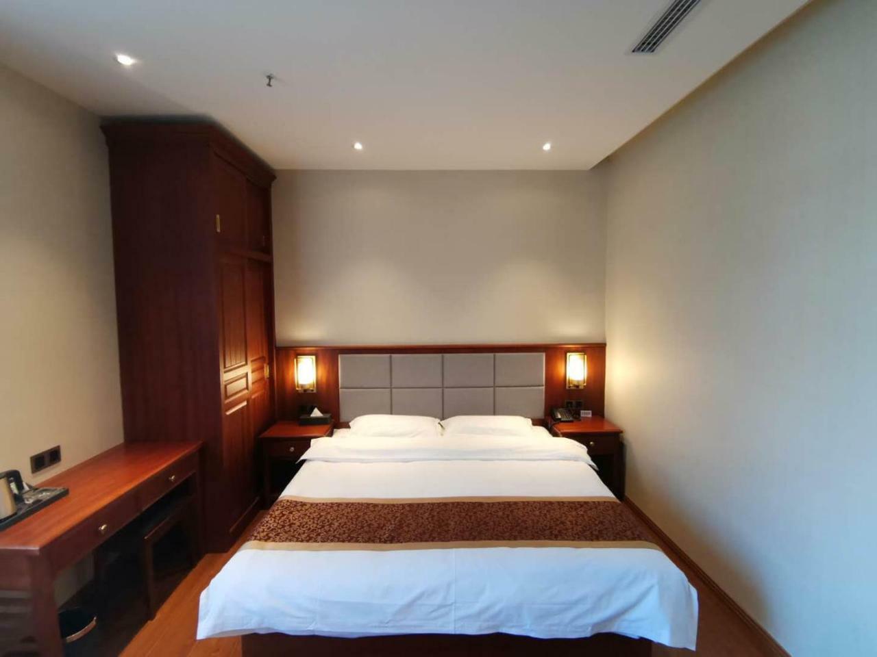Beijing Gongmei Blue Peacock Business Hotel Kültér fotó